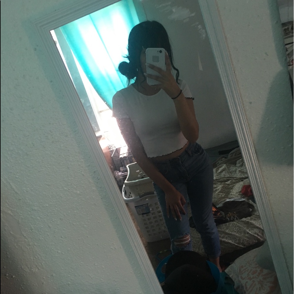 CropTop - Picture 2 of 6